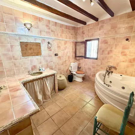 Villa 3 Bedroom With Pool In Moraira